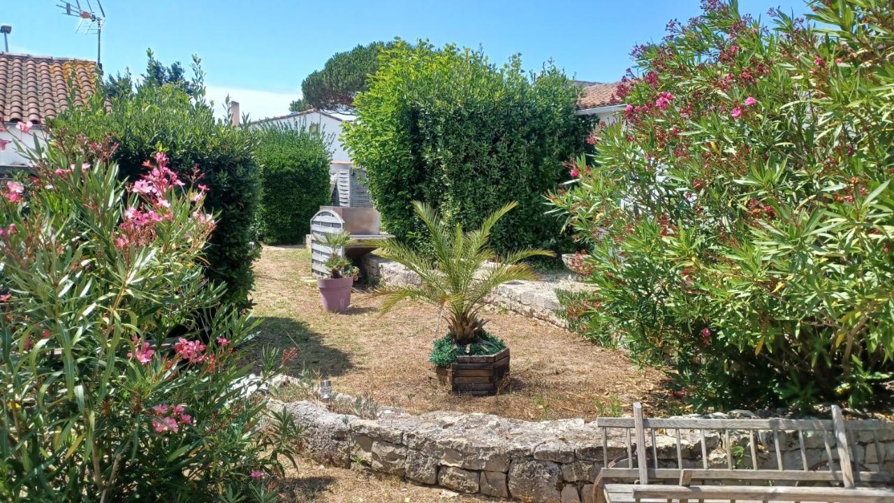 Le Clos Do Re Sainte-Marie-de-Ré Exteriör bild