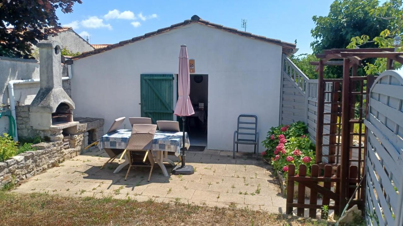 Le Clos Do Re Sainte-Marie-de-Ré Exteriör bild